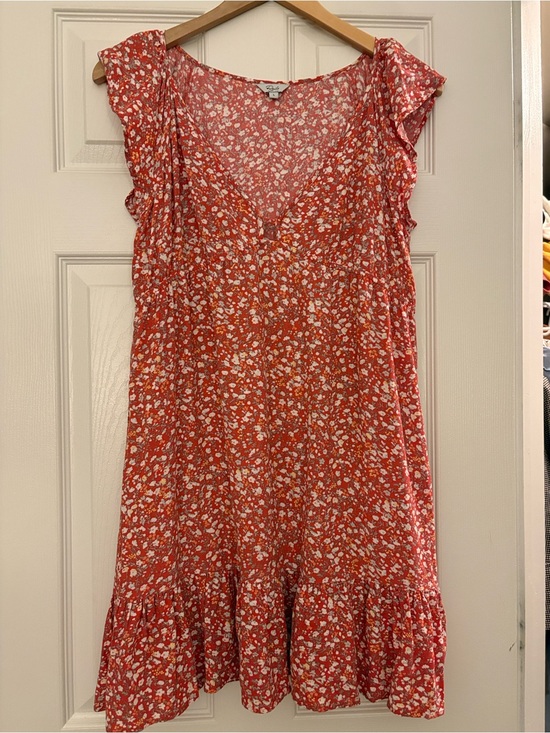 Rails Dresses & Skirts - Rails Anika Red Ditsy Floral V-Neck Ruffle Mini Dress